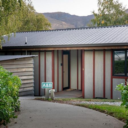 Private And Peaceful Studio Apartment Wanaka Buitenkant foto